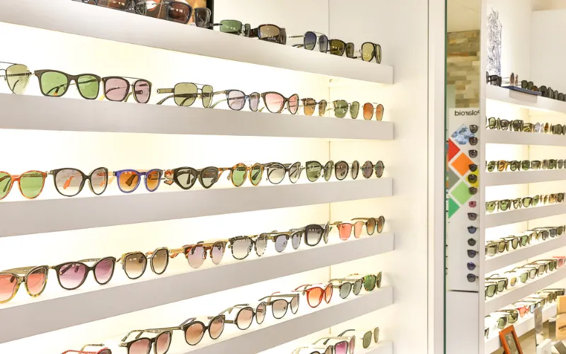 Vos lunette de soleil chez Optique Bellevue - votre opticien à Les Angles